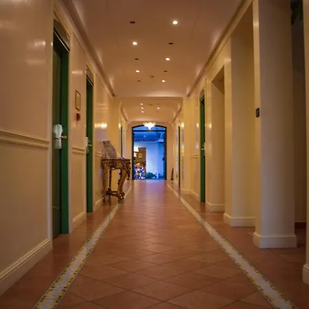 Western La Conchiglia 4*