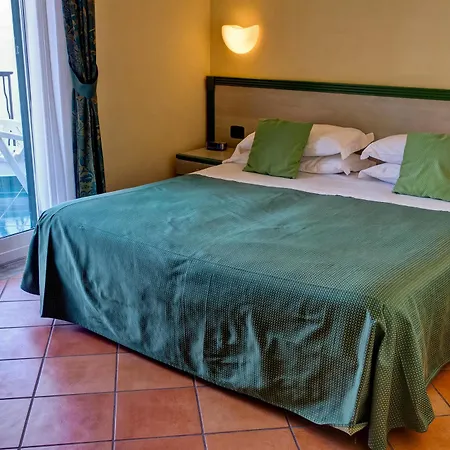 Western La Conchiglia Hotel 4*